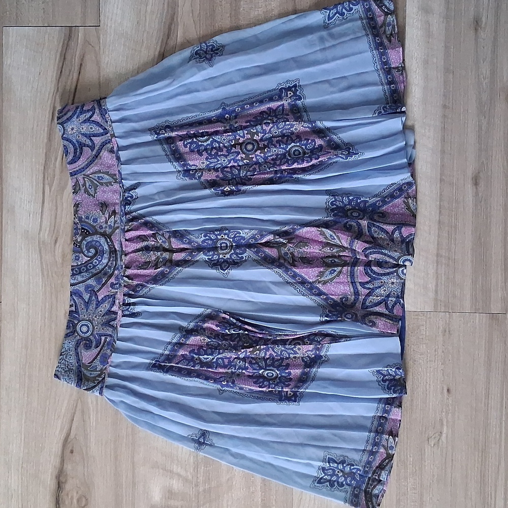 INC International Concepts Paisley Flowy Accordion Skirt Size 10